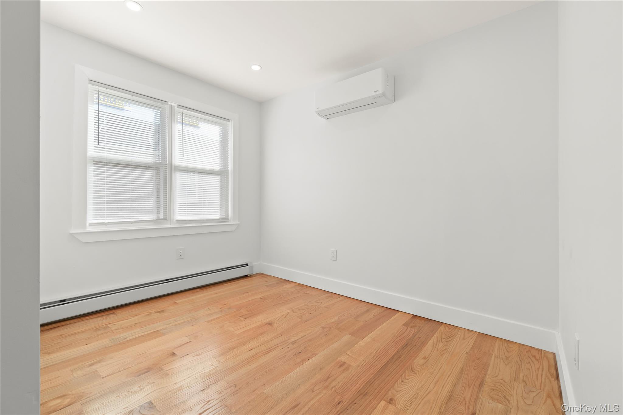 #9 photo, 24533 147th Road, Rosedale , NY 11422