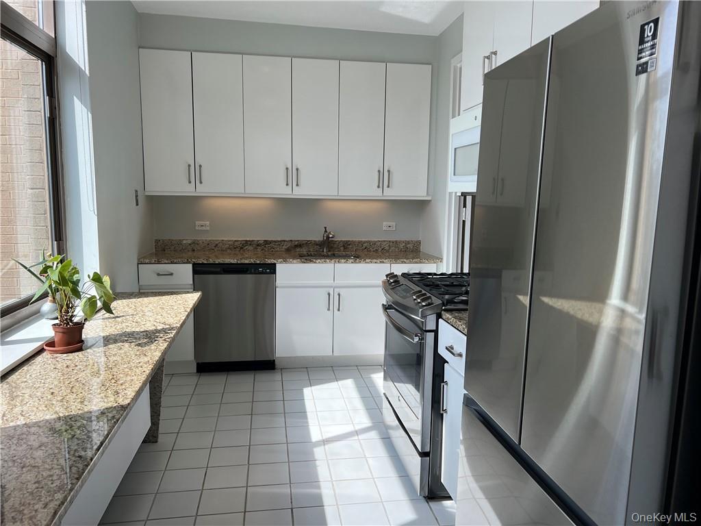 #10 photo, 35 N Chatsworth Avenue, Larchmont , NY 10538