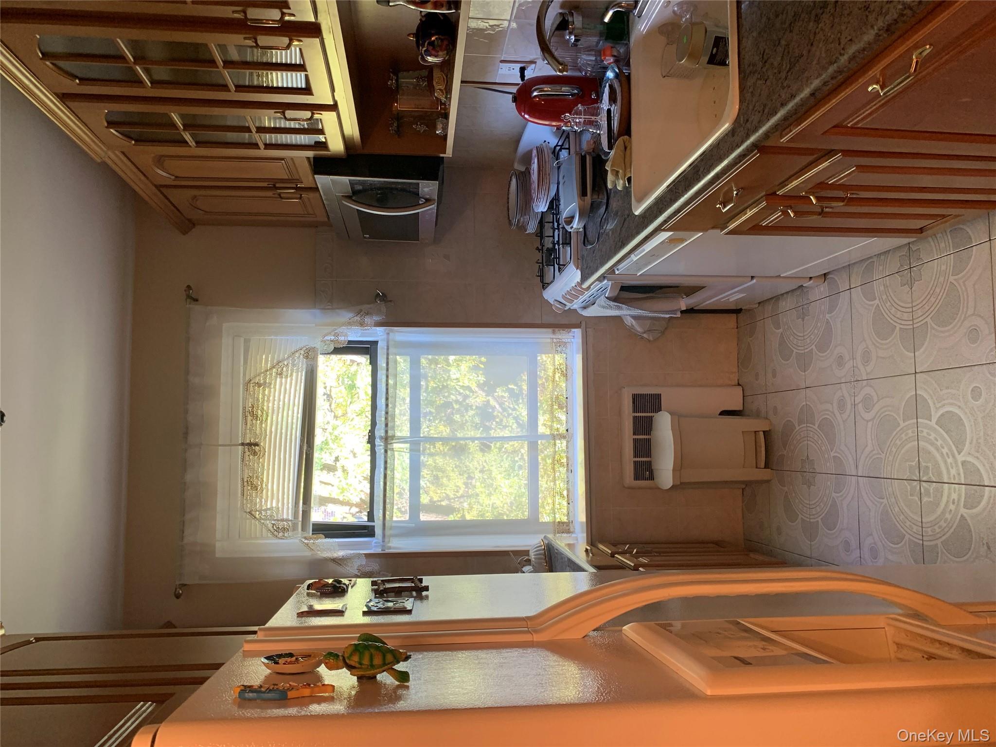 #16 photo, 72-11 110 Street, Forest Hills , NY 11375