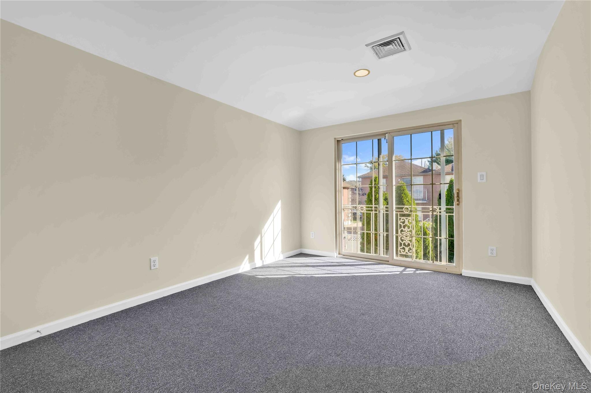 #18 photo, 88-20 70th Road, クイーンズ区 Forest Hills , NY 11375