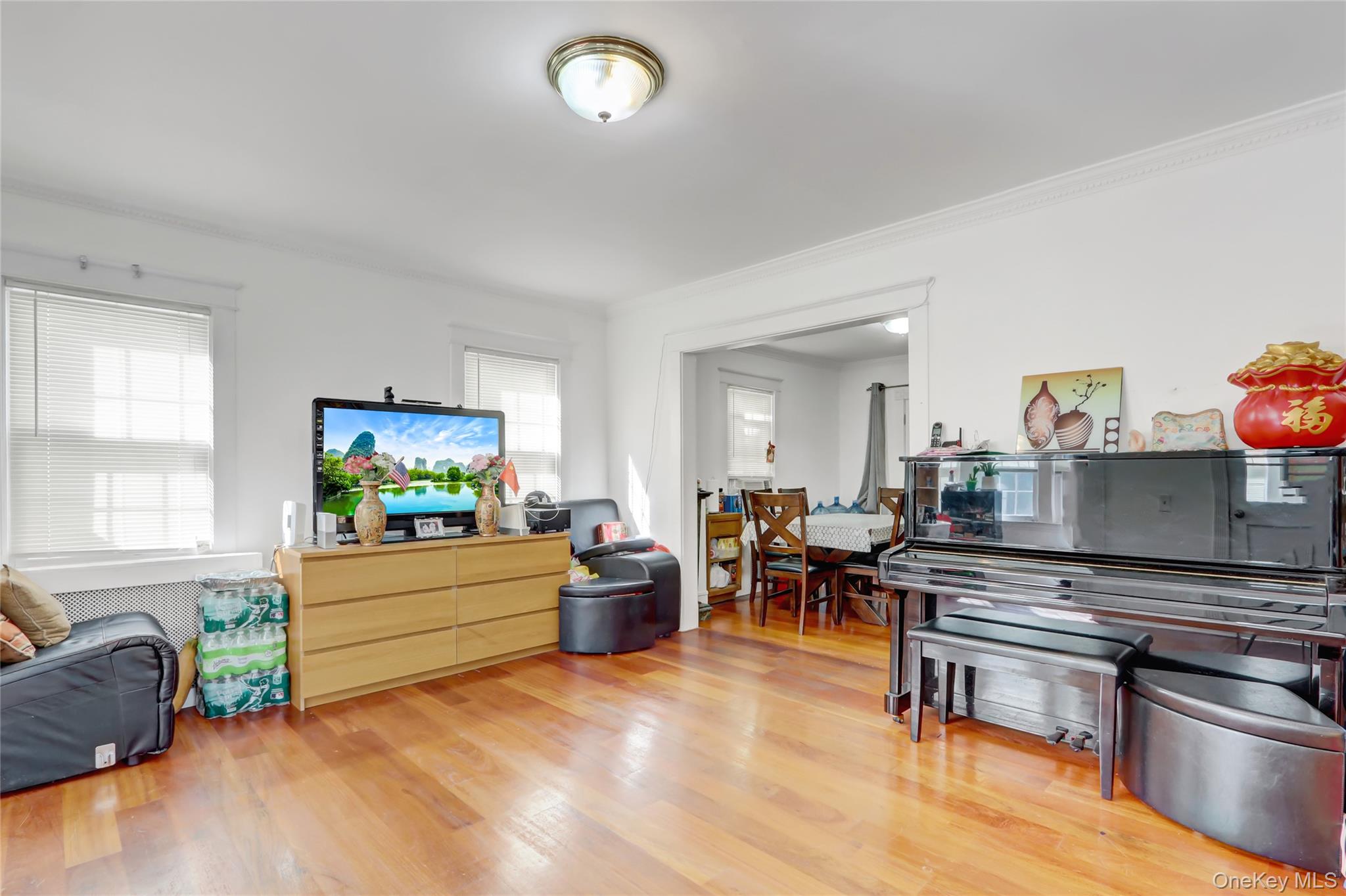 #4 photo, 6 Walnut Place, ナッソー郡 Great Neck , NY 11021