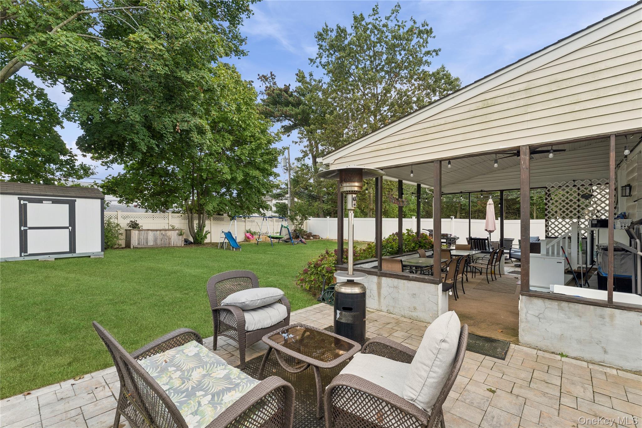 #20 photo, 155 Merrick Avenue, ナッソー郡 East Meadow , NY 11554