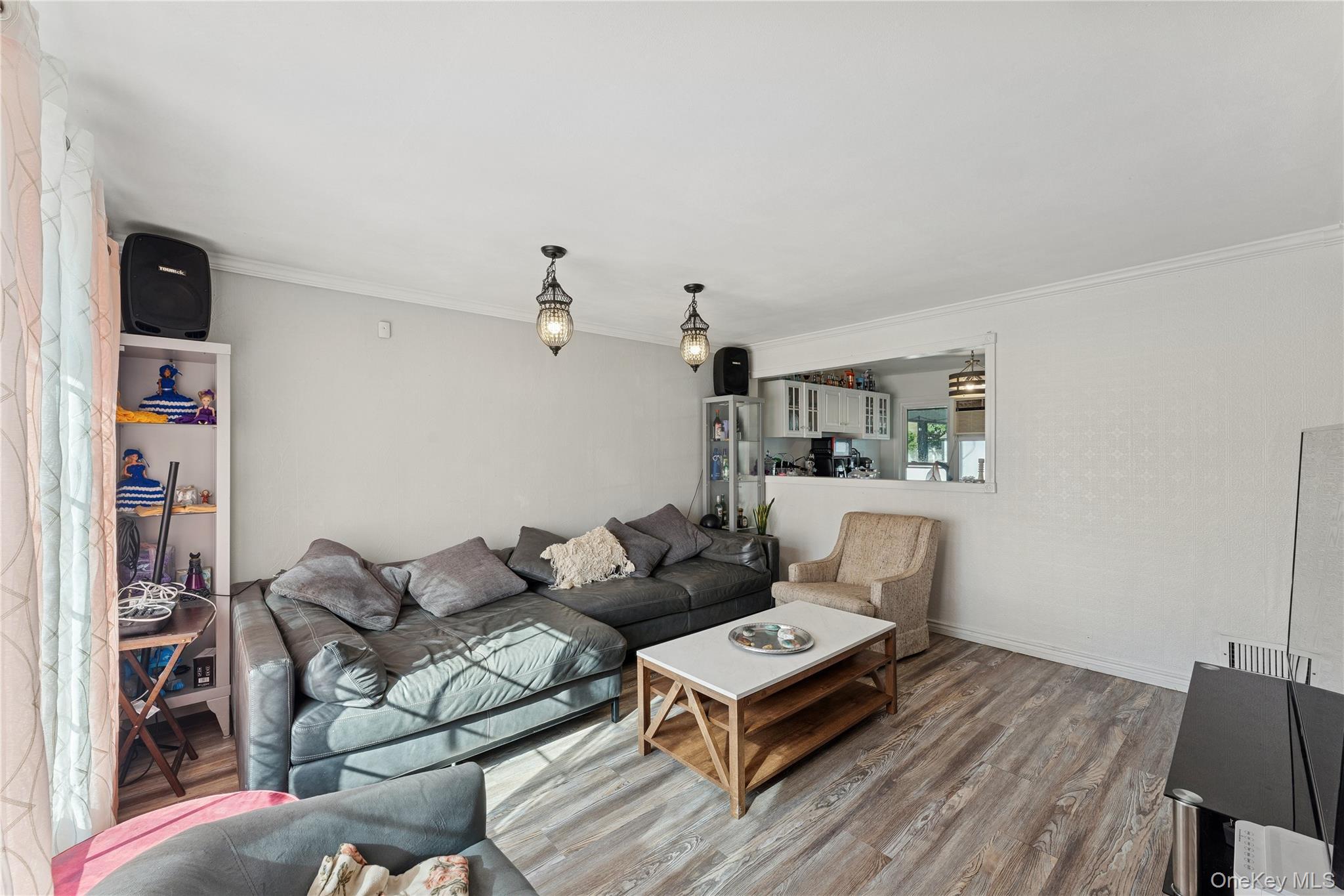 #6 photo, 155 Merrick Avenue, ナッソー郡 East Meadow , NY 11554