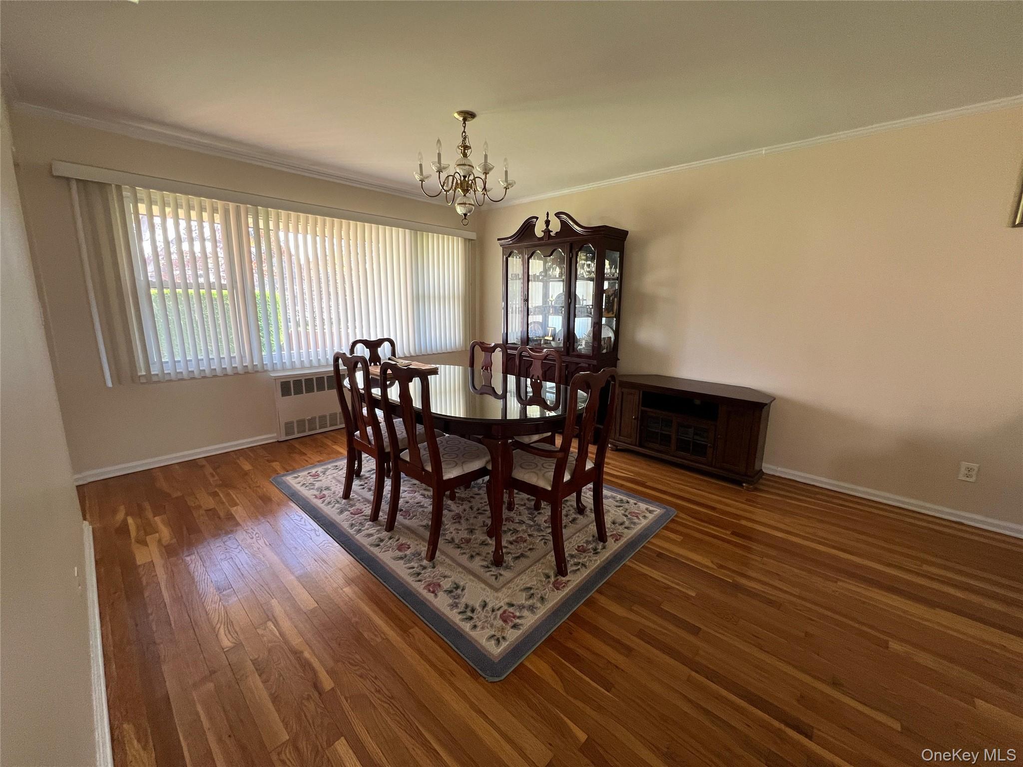 #3 photo, 194 Rhododendron Drive, Westbury , NY 11590