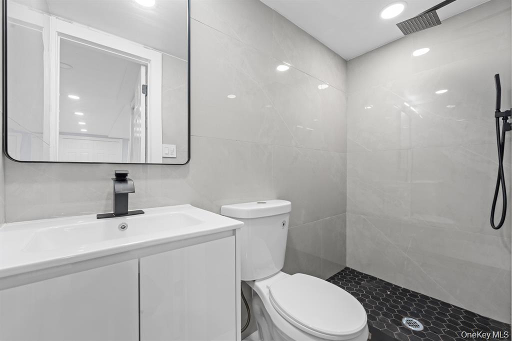 #17 photo, 1010 Van Siclen Avenue, Brooklyn , NY 11207