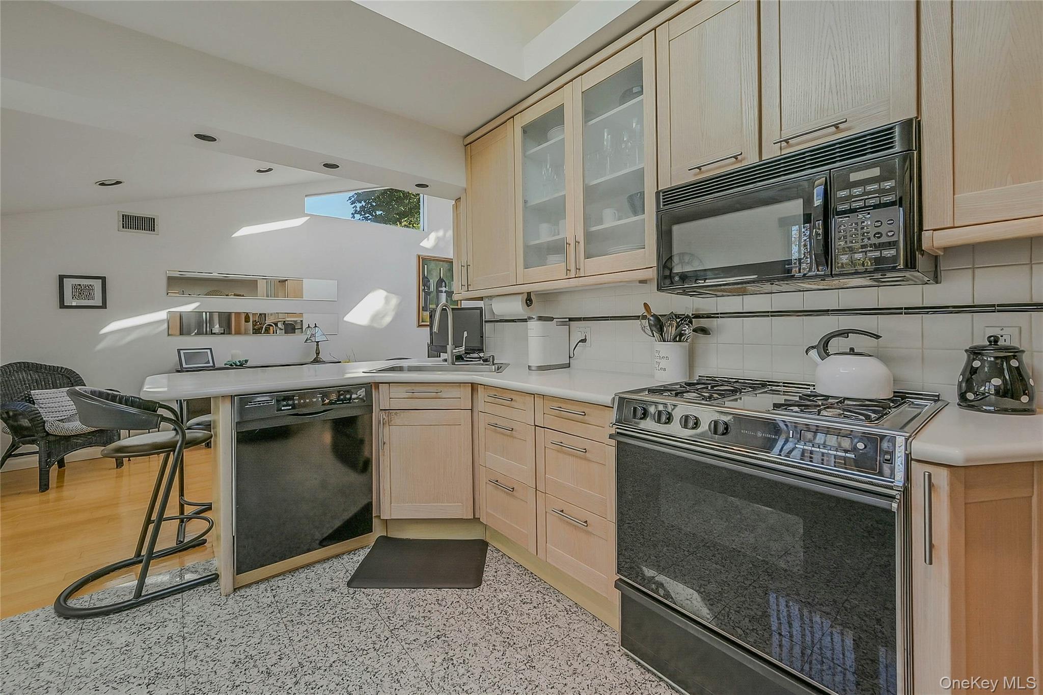 #13 photo, 18 Pomper Drive, East Northport , NY 11731