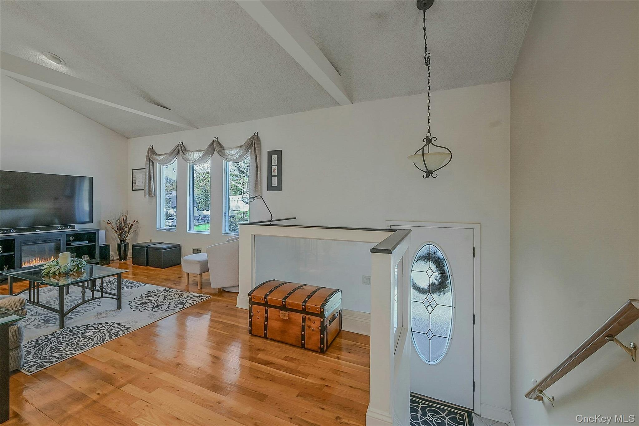 #5 photo, 18 Pomper Drive, East Northport , NY 11731