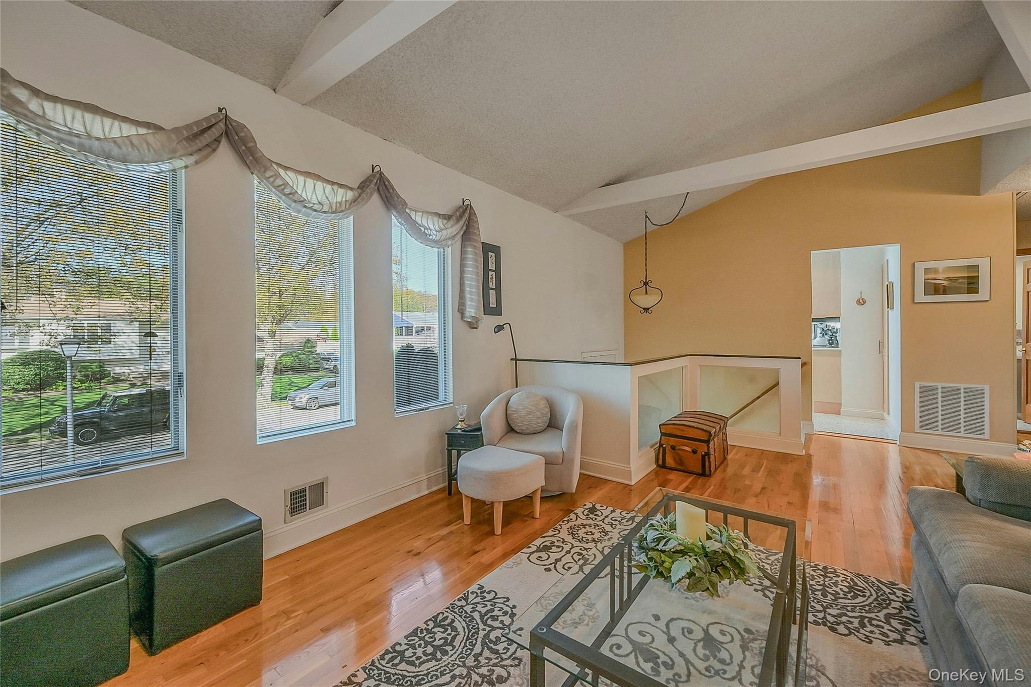 #8 photo, 18 Pomper Drive, East Northport , NY 11731