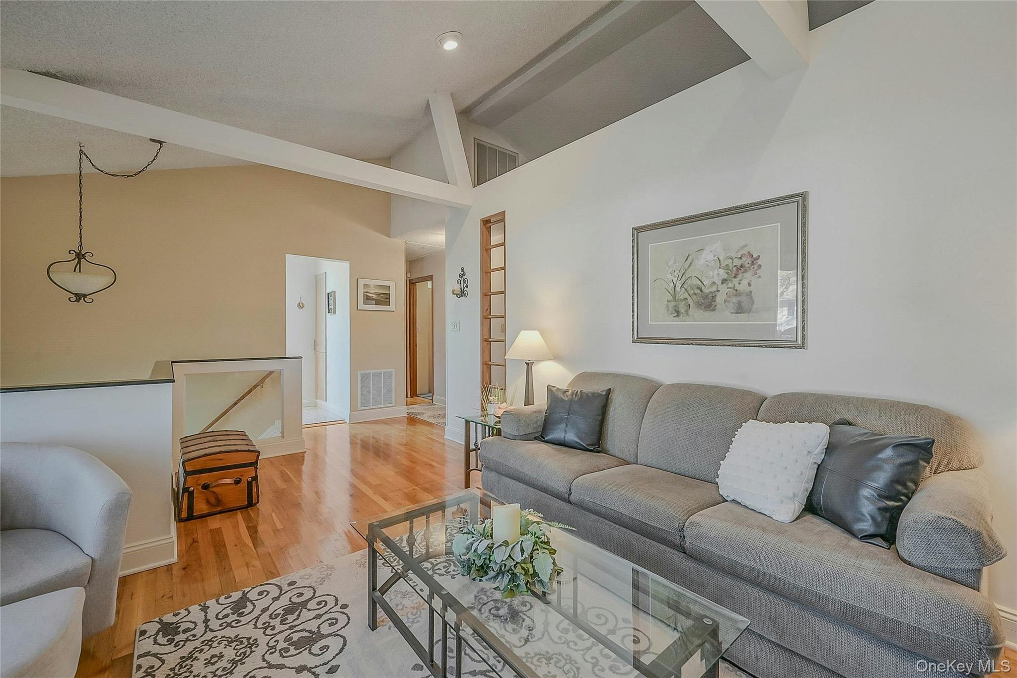 #9 photo, 18 Pomper Drive, East Northport , NY 11731