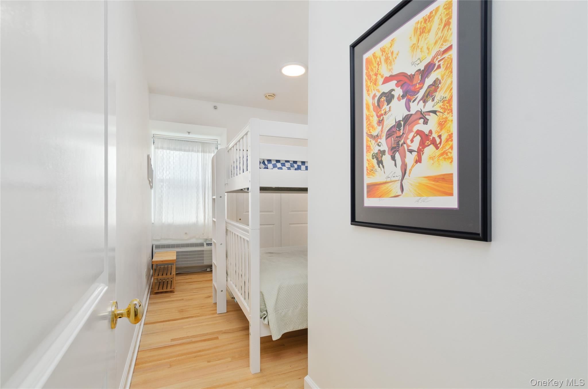 #11 photo, 260 Dune Road, Westhampton Beach , NY 11978