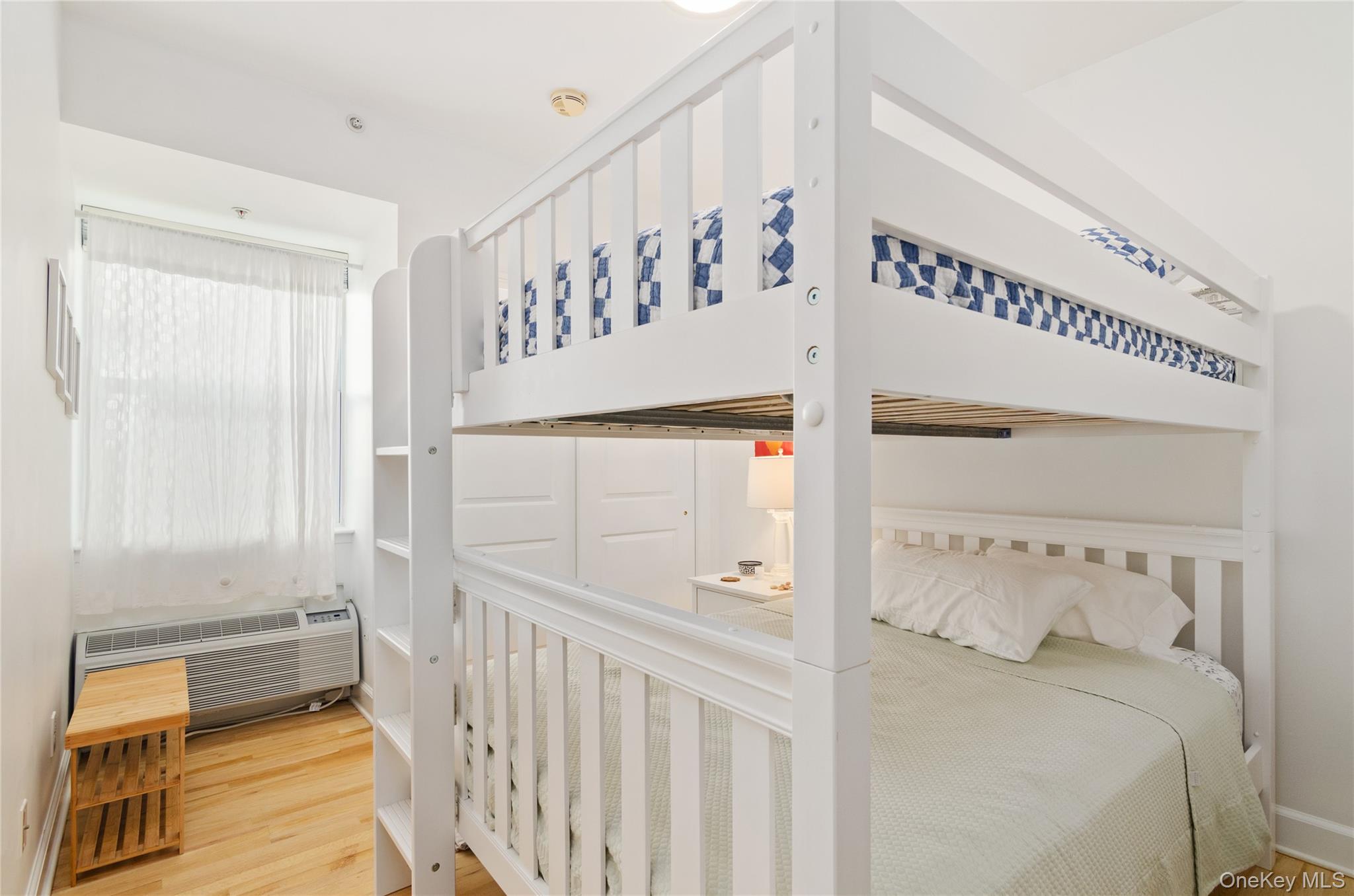 #12 photo, 260 Dune Road, Westhampton Beach , NY 11978