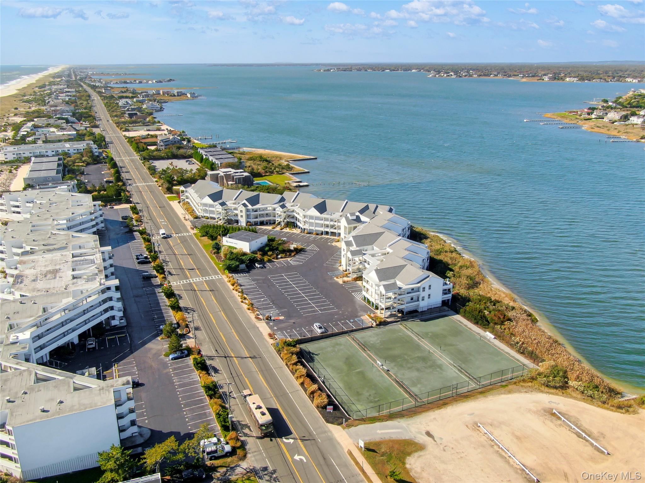 #20 photo, 260 Dune Road, Westhampton Beach , NY 11978