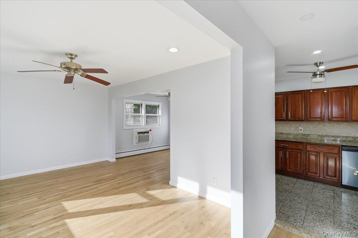 #9 photo, 1040 Brookside Avenue, ナッソー郡 Uniondale , NY 11553