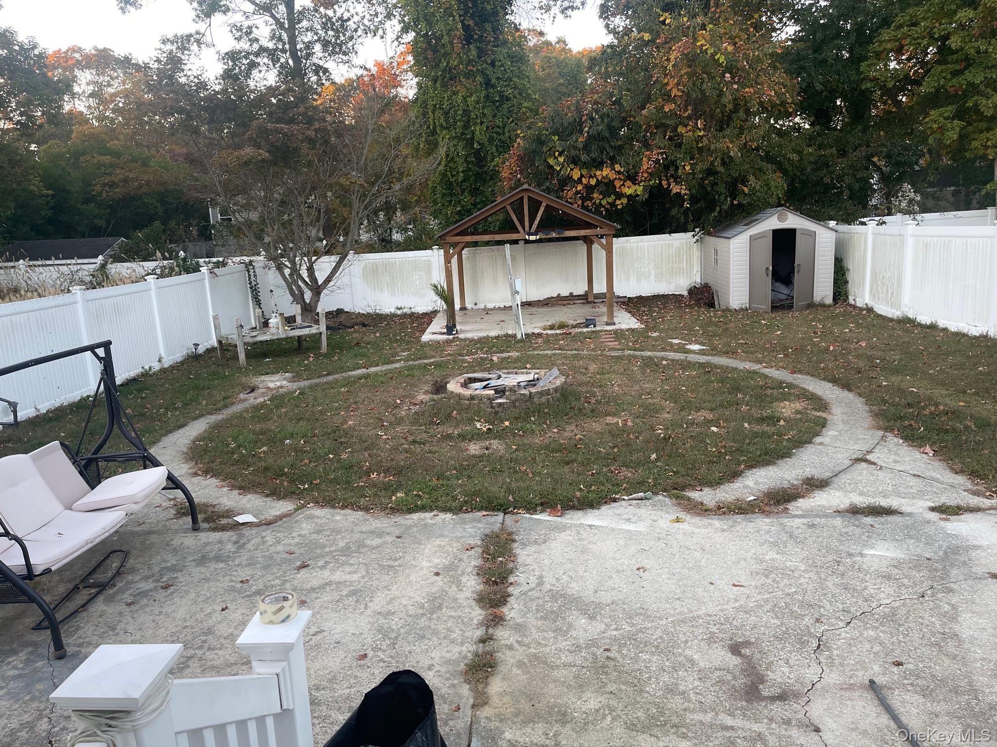 #13 photo, 185 Parkview Drive, サフォーク郡 Shirley , NY 11967