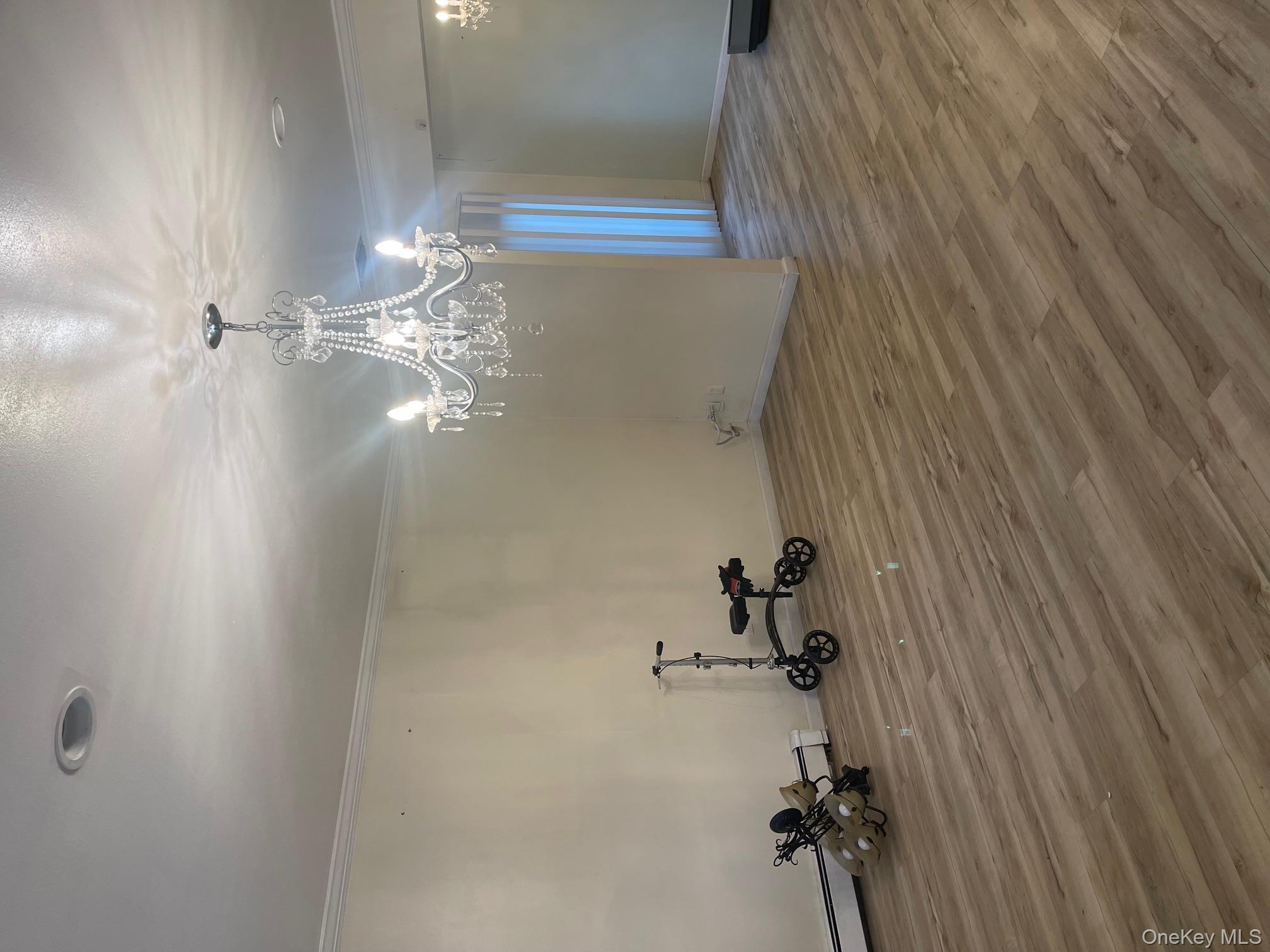 #5 photo, 185 Parkview Drive, サフォーク郡 Shirley , NY 11967