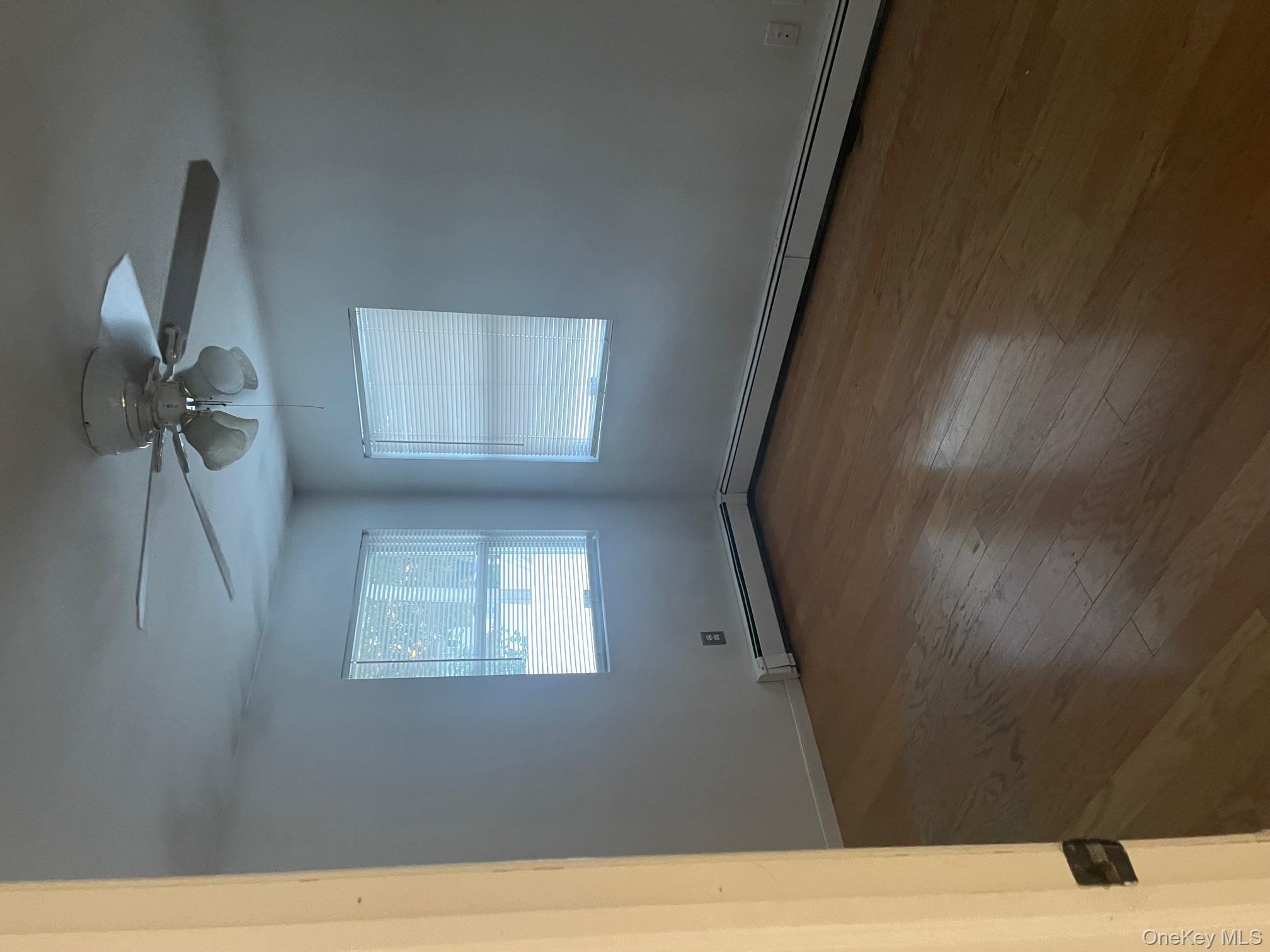 #9 photo, 185 Parkview Drive, サフォーク郡 Shirley , NY 11967