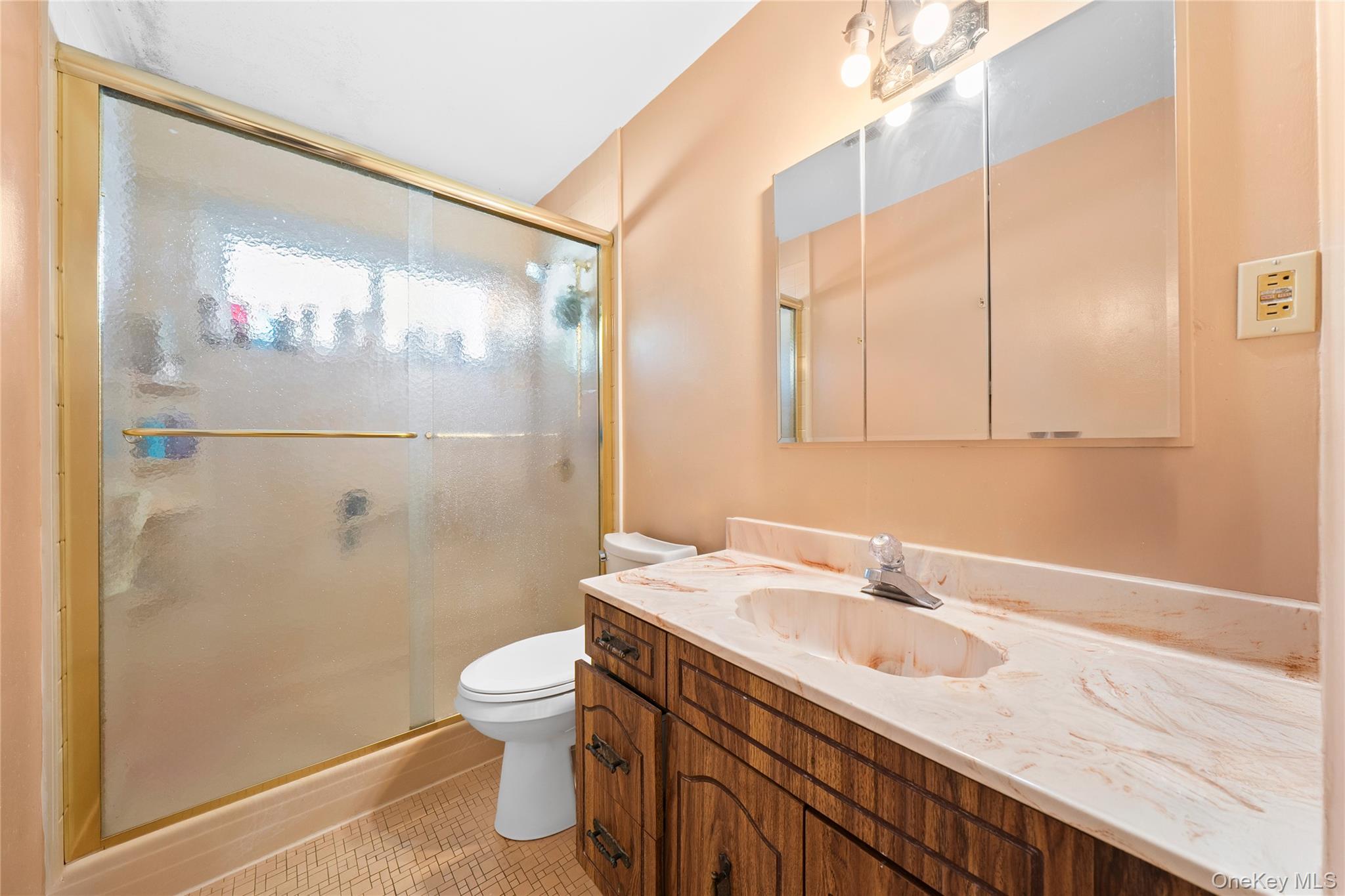 #15 photo, 31 Sunburst Drive, サフォーク郡 Deer Park , NY 11729