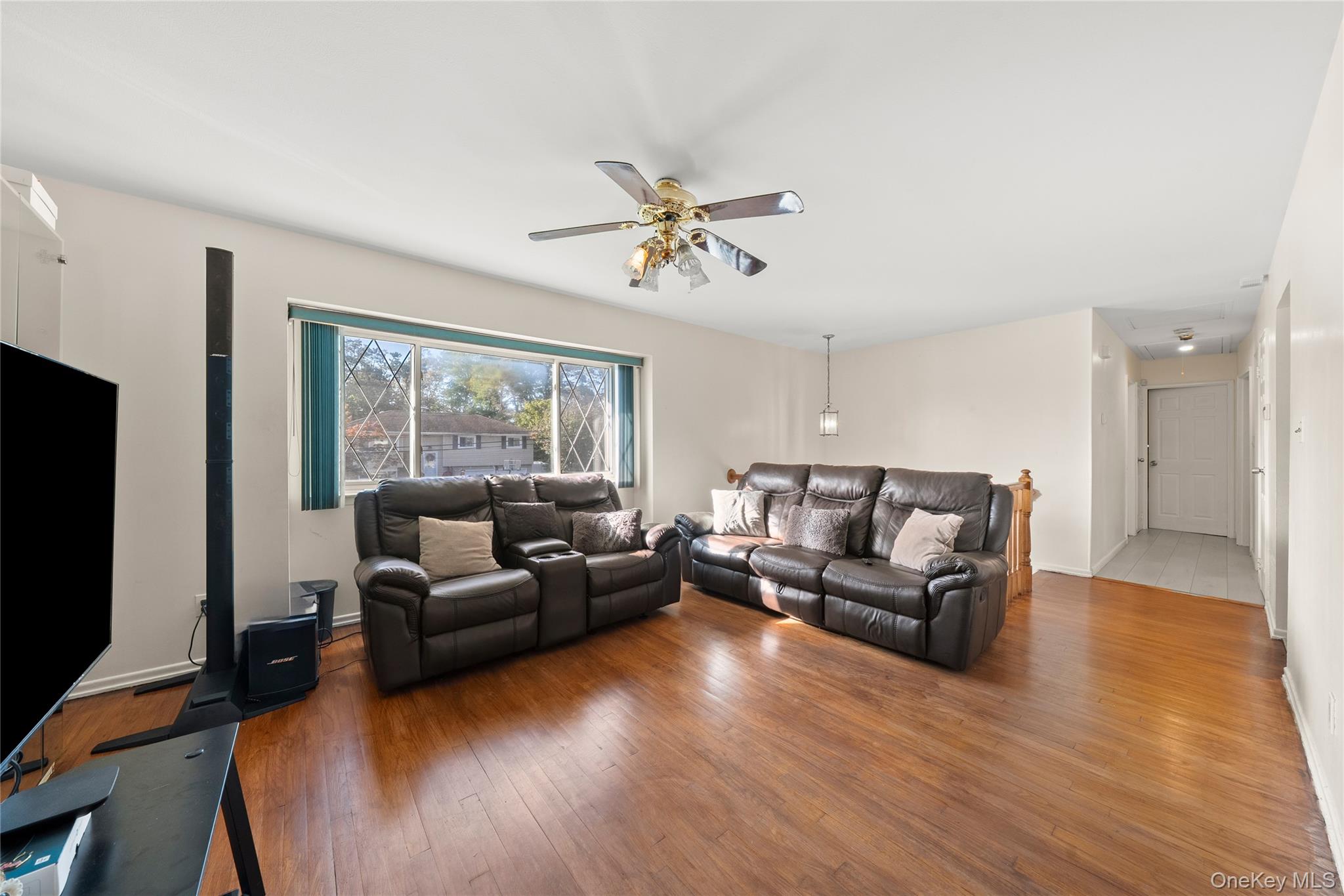 #9 photo, 31 Sunburst Drive, サフォーク郡 Deer Park , NY 11729