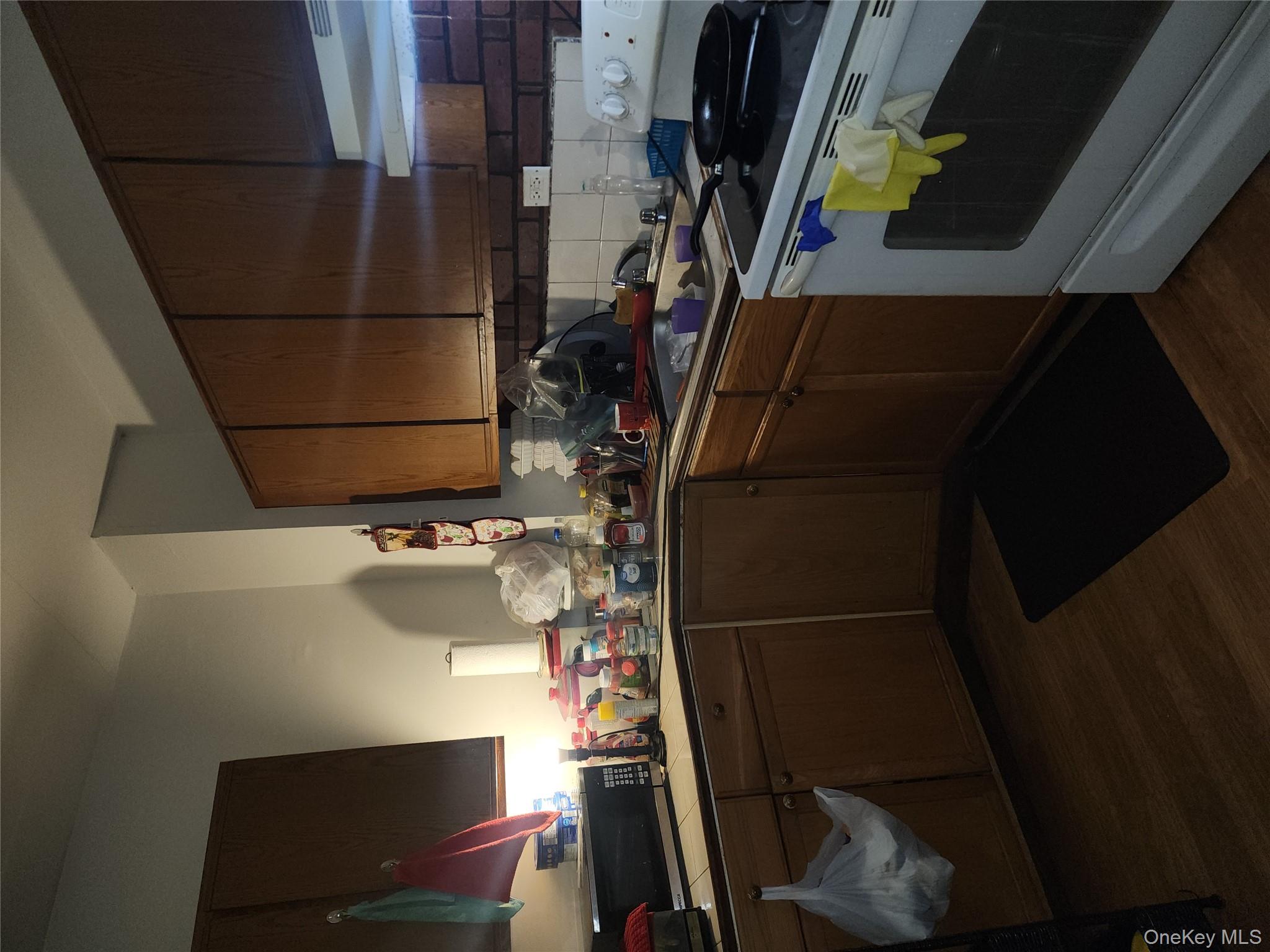 #3 photo, 542 Central Avenue, Brooklyn , NY 11221