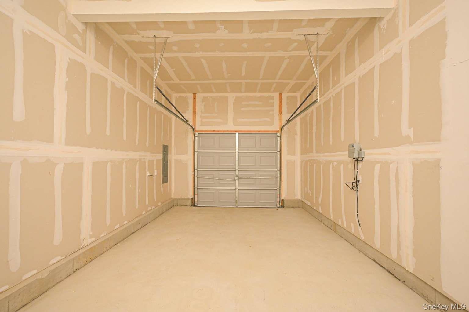 #13 photo, 599 Robeson Place, サフォーク郡 Medford , NY 11763