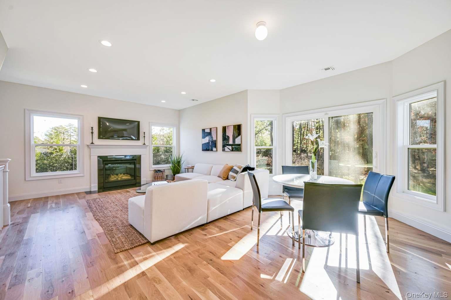 #6 photo, 599 Robeson Place, サフォーク郡 Medford , NY 11763