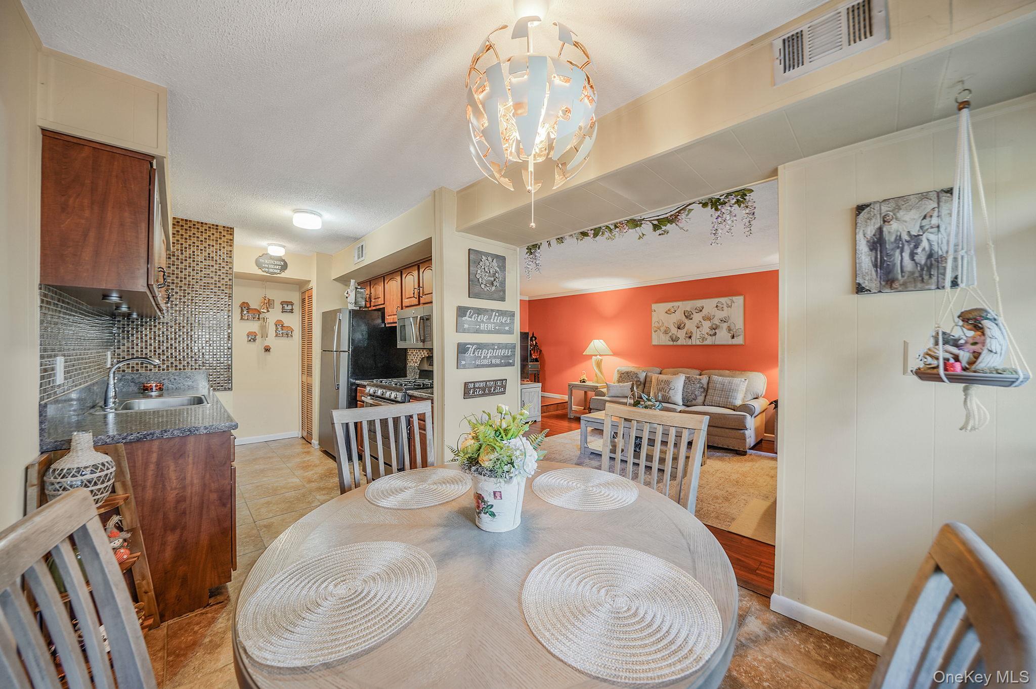 #11 photo, 257 Storm Drive, Holtsville , NY 11742