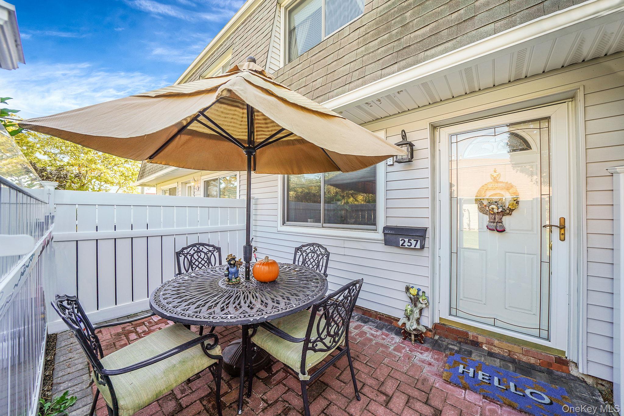 #4 photo, 257 Storm Drive, Holtsville , NY 11742