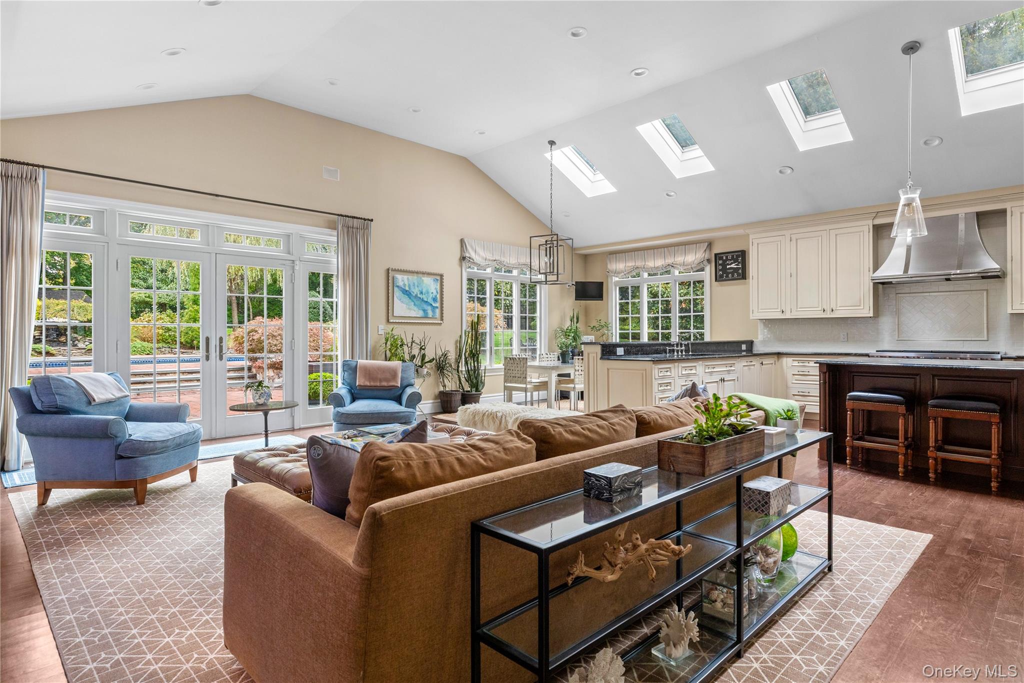 #15 photo, 80 Wheatley Road, Old Westbury , NY 11568