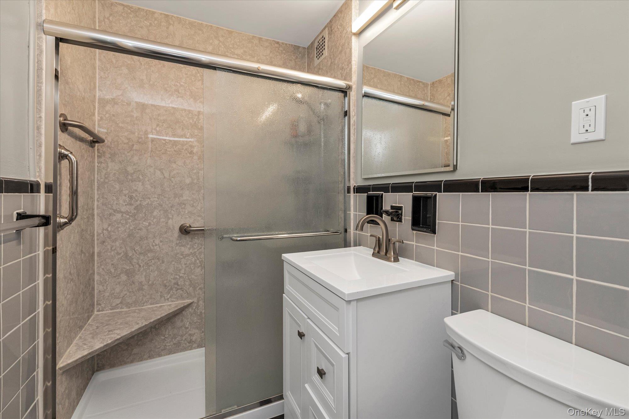 #10 photo, 290 Atlantic Avenue, East Rockaway , NY 11518