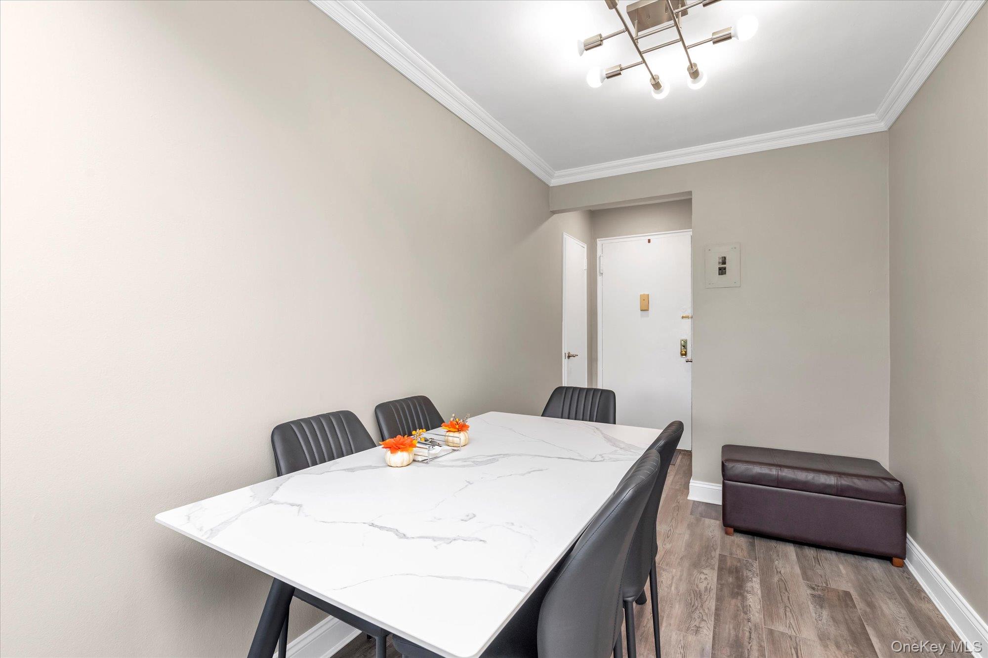 #4 photo, 290 Atlantic Avenue, East Rockaway , NY 11518