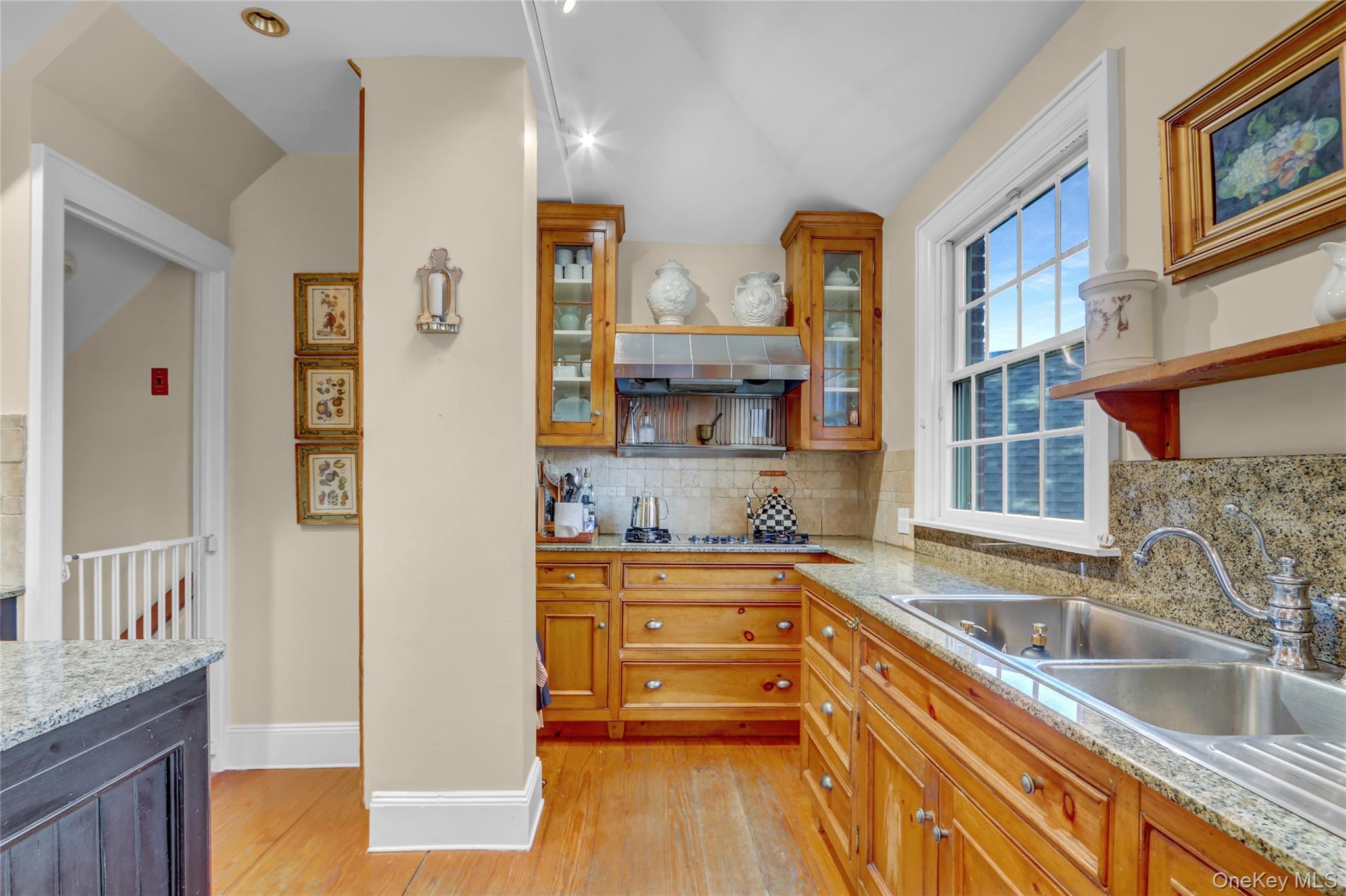 #18 photo, 51-27 Browvale Lane, Little Neck , NY 11362