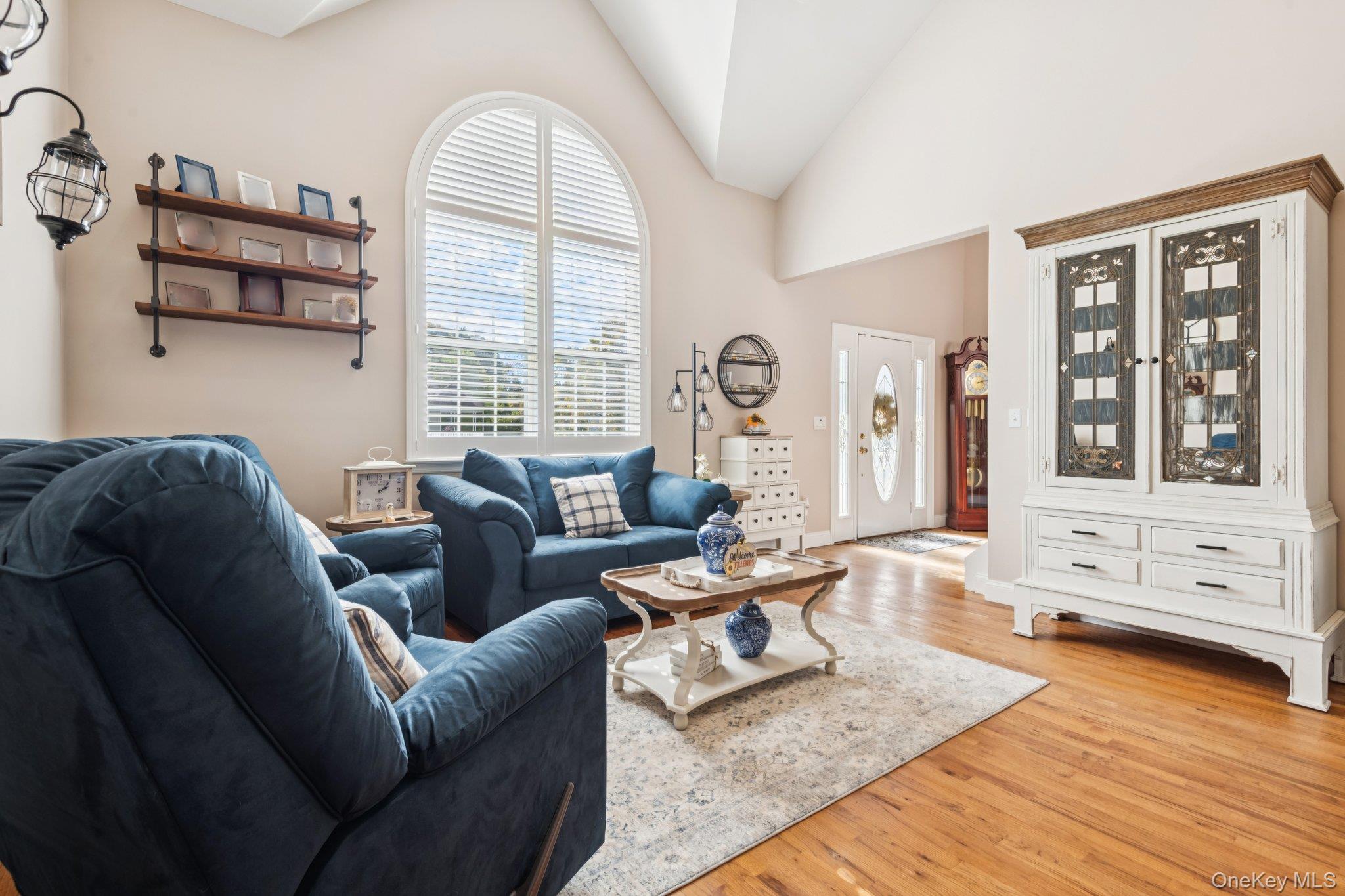 #14 photo, 6 Landings Lane, Patchogue , NY 11772