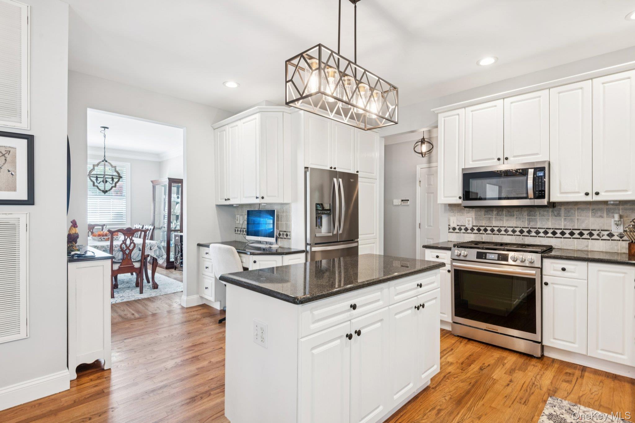 #9 photo, 6 Landings Lane, Patchogue , NY 11772