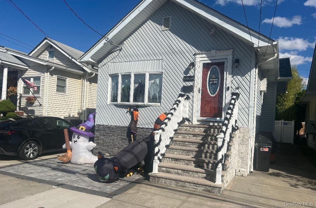 #1 photo, 158-09 102 Street, Howard Beach , NY 11414