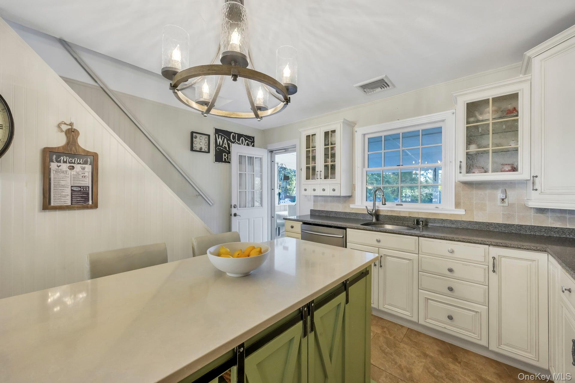 #12 photo, 566 Elder Lane, Ronkonkoma , NY 11779