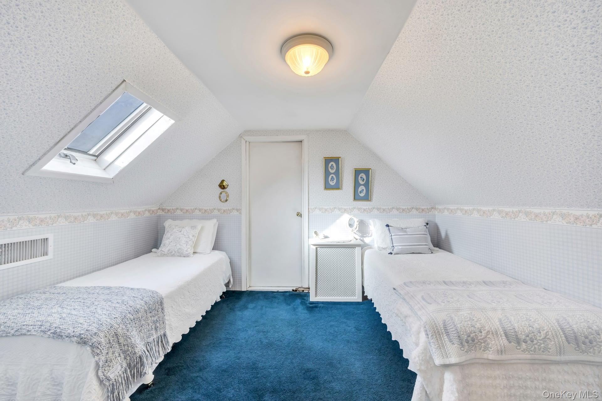 #17 photo, 566 Elder Lane, Ronkonkoma , NY 11779