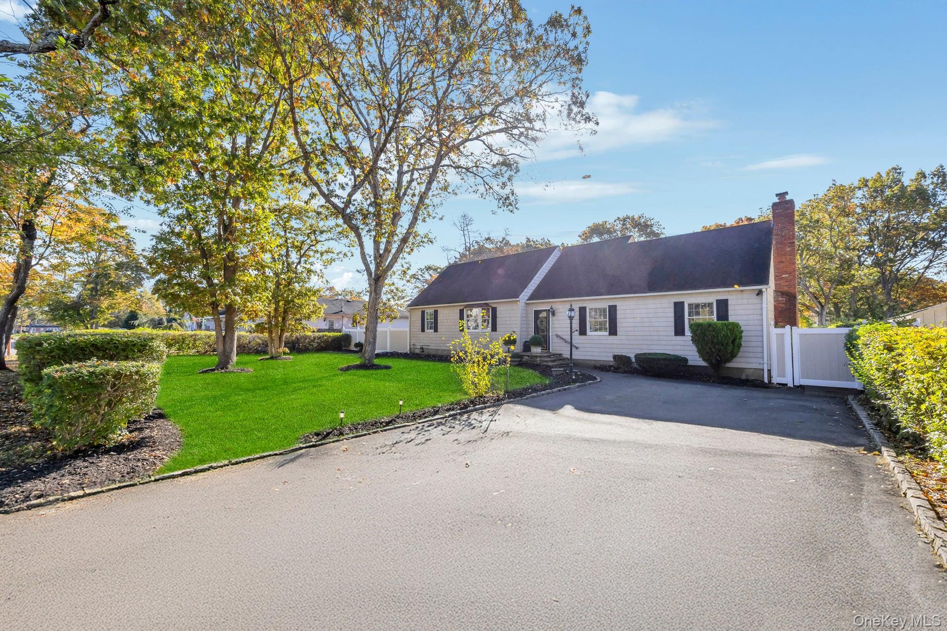 #2 photo, 566 Elder Lane, Ronkonkoma , NY 11779