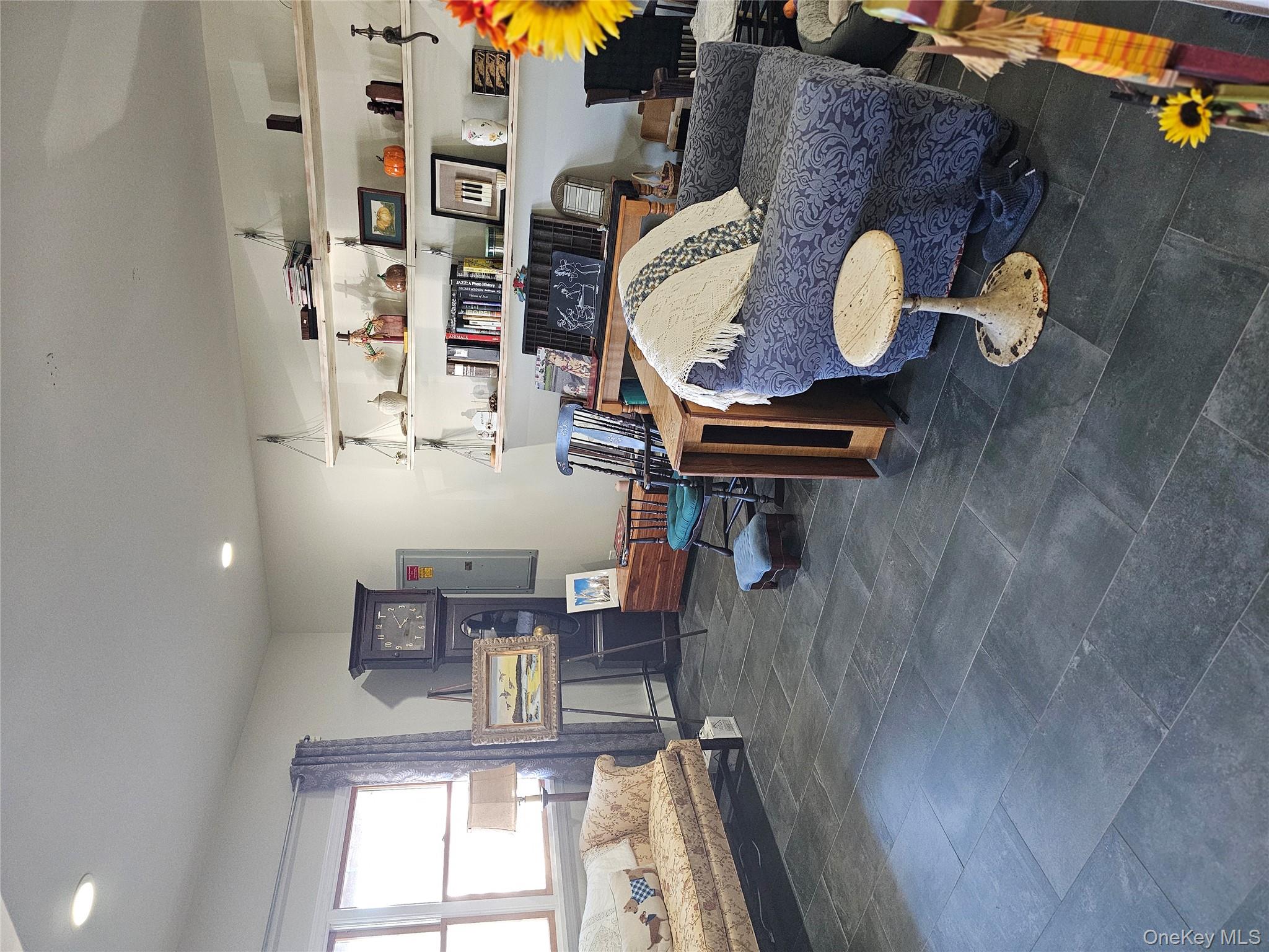 #17 photo, 26 Mitchell Avenue, サフォーク郡 Babylon , NY 11702