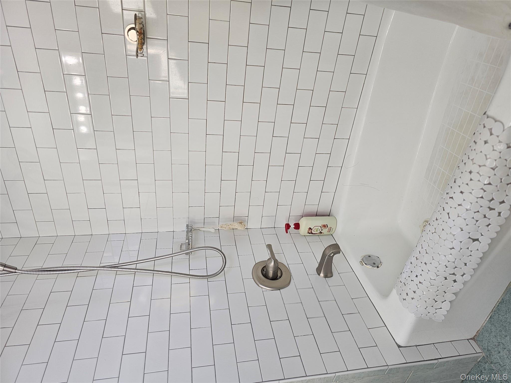 #19 photo, 26 Mitchell Avenue, サフォーク郡 Babylon , NY 11702