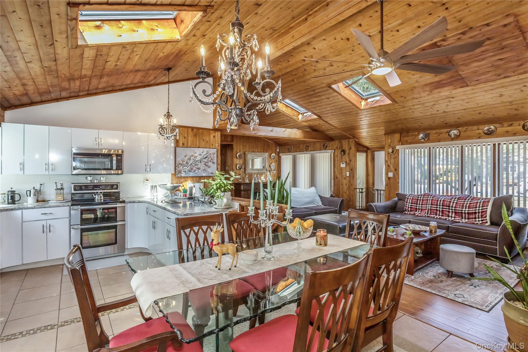 #10 photo, 28 Roberts Road, Shirley , NY 11967