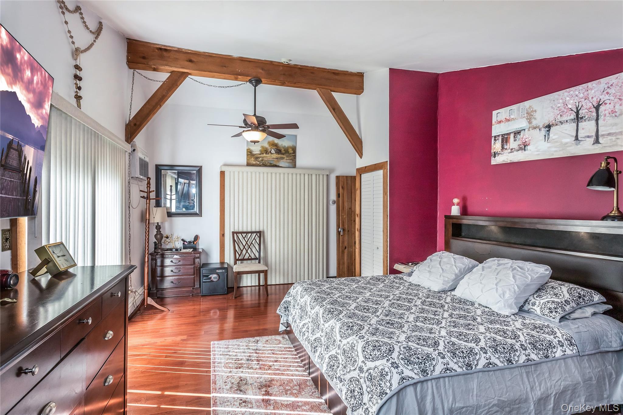 #19 photo, 28 Roberts Road, Shirley , NY 11967