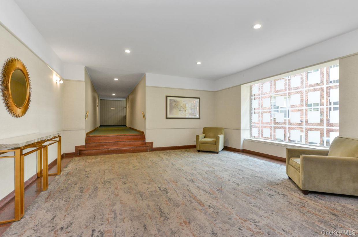 #19 photo, 67-66 108th street, Forest Hills , NY 11375