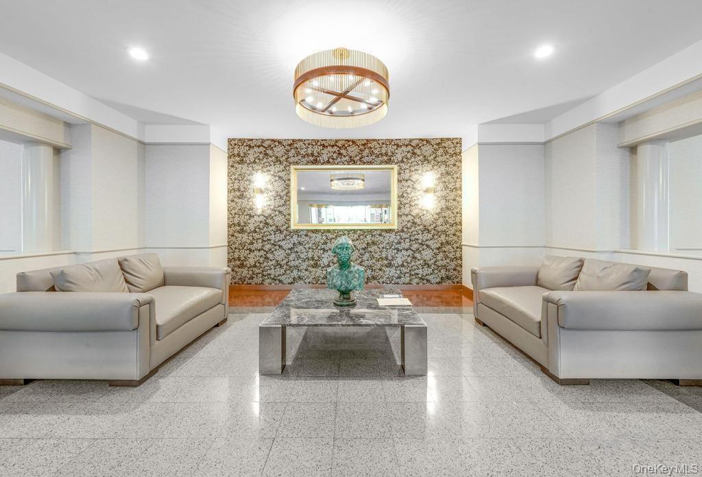 #3 photo, 67-66 108th street, クイーンズ区 Forest Hills , NY 11375