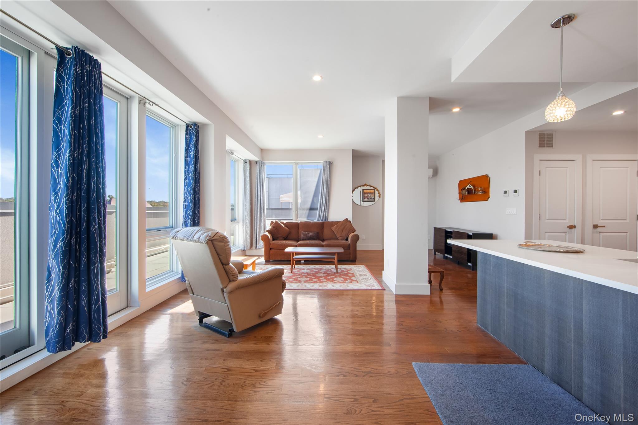 #5 photo, 109-19 72nd Road, Forest Hills , NY 11375