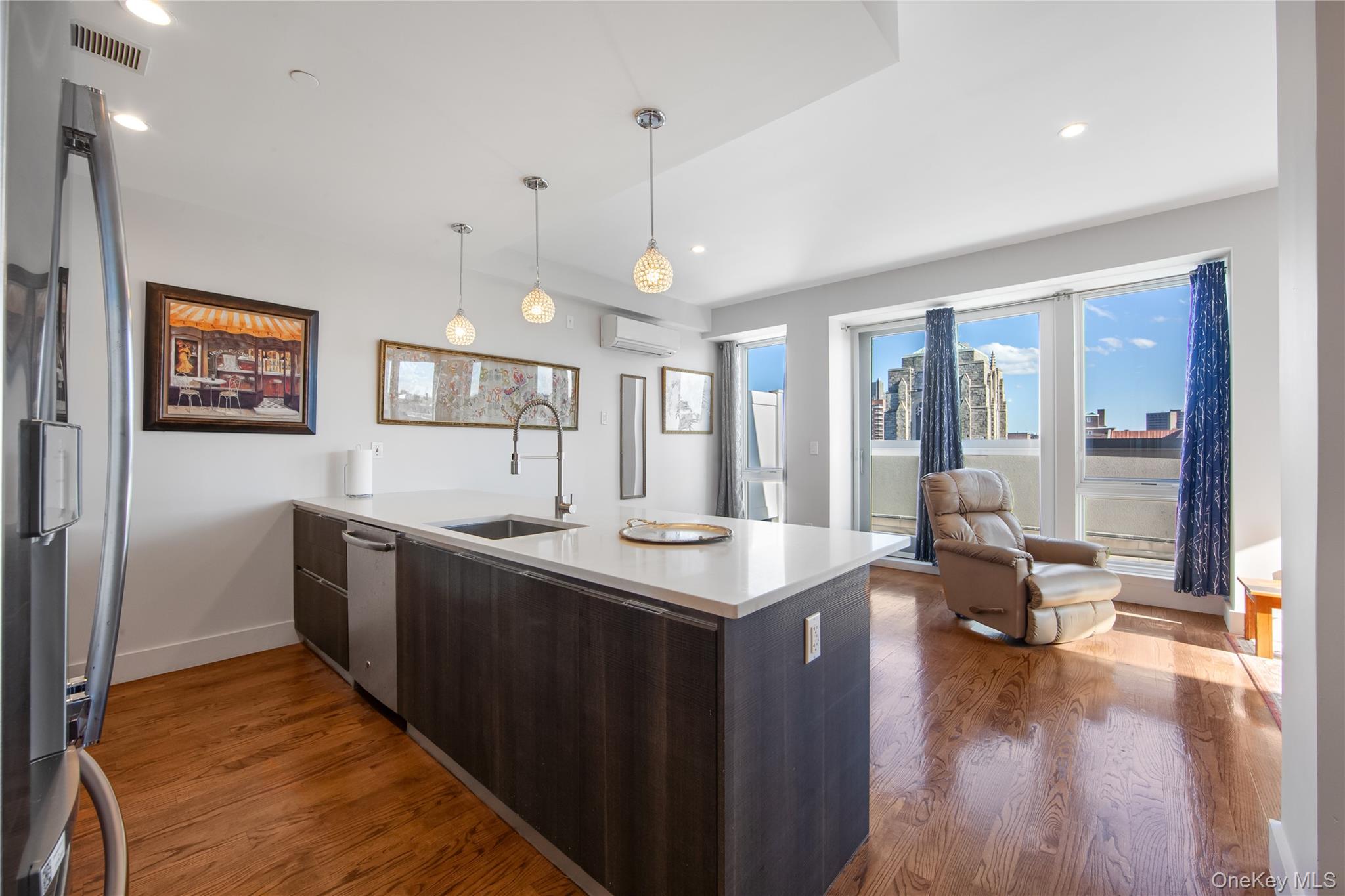 #6 photo, 109-19 72nd Road, Forest Hills , NY 11375