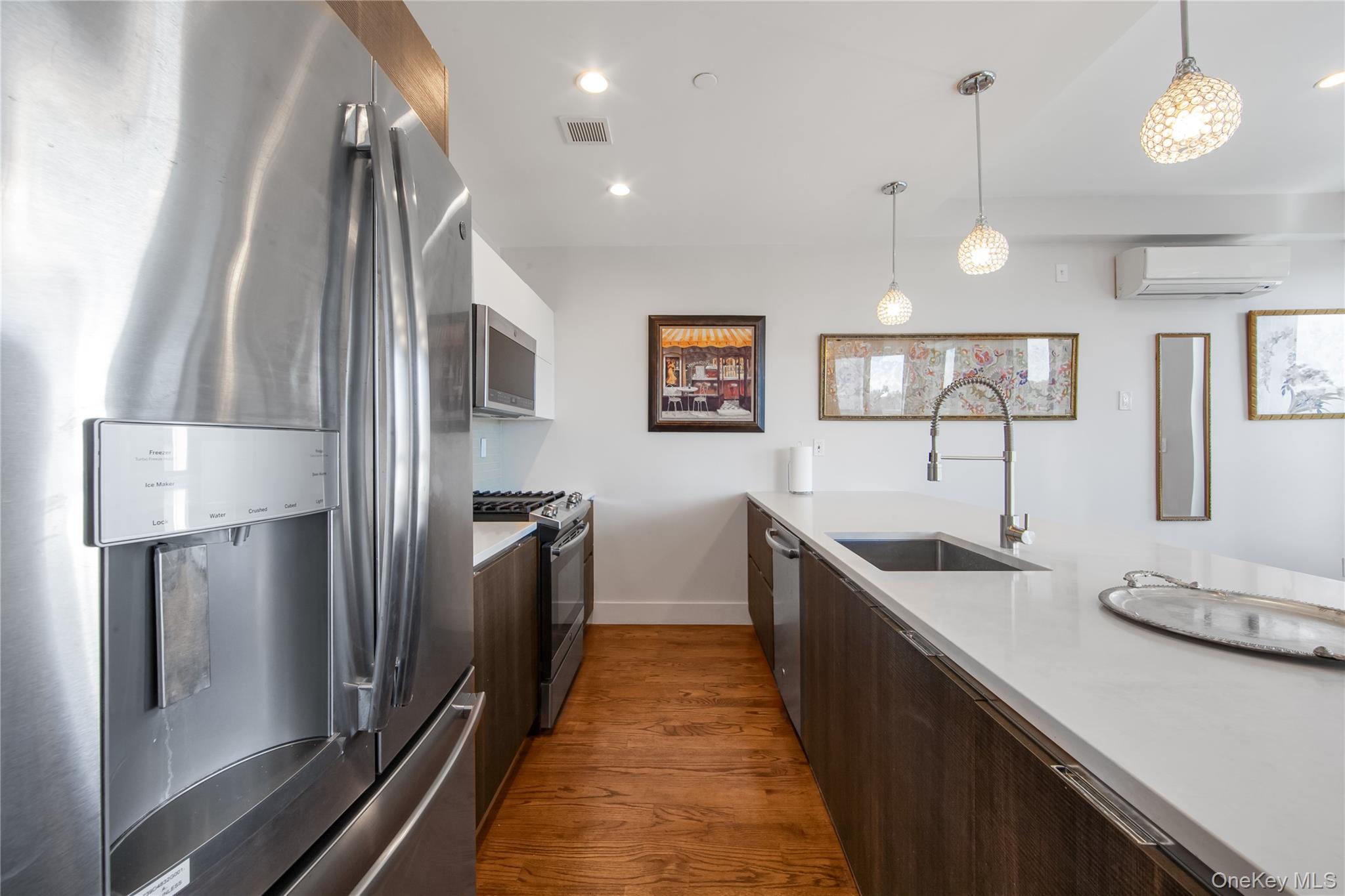 #7 photo, 109-19 72nd Road, Forest Hills , NY 11375