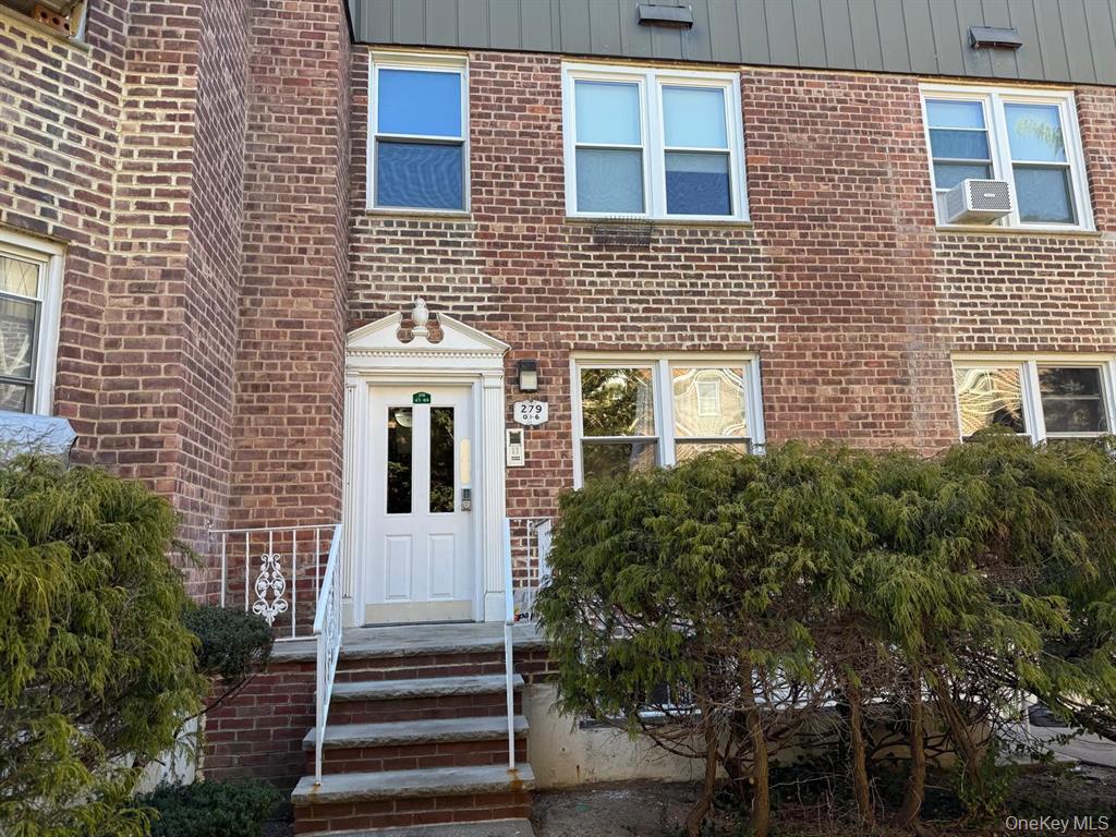 #1 photo, 279 Cedarhurst Avenue, ナッソー郡 Cedarhurst , NY 11516