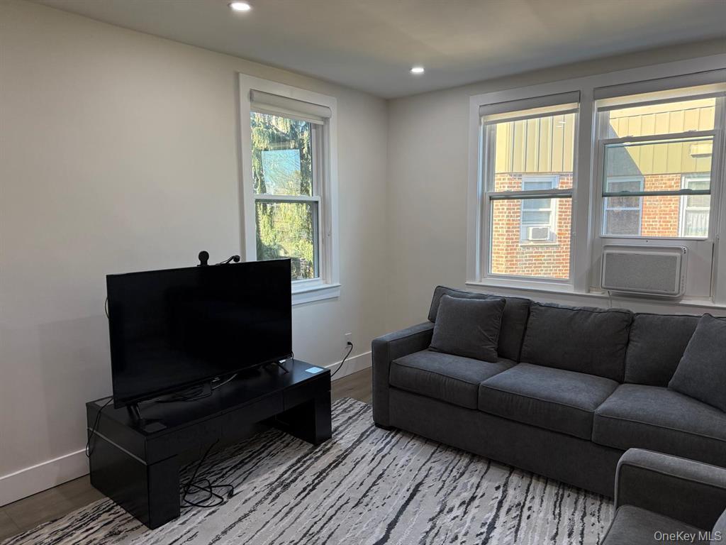 #7 photo, 279 Cedarhurst Avenue, ナッソー郡 Cedarhurst , NY 11516