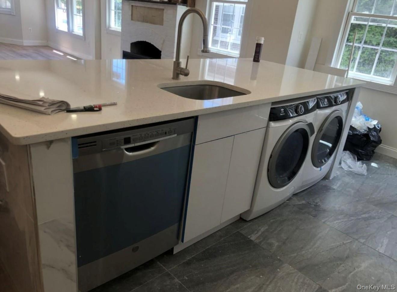 #7 photo, 307 National Boulevard, ナッソー郡 Long Beach , NY 11561