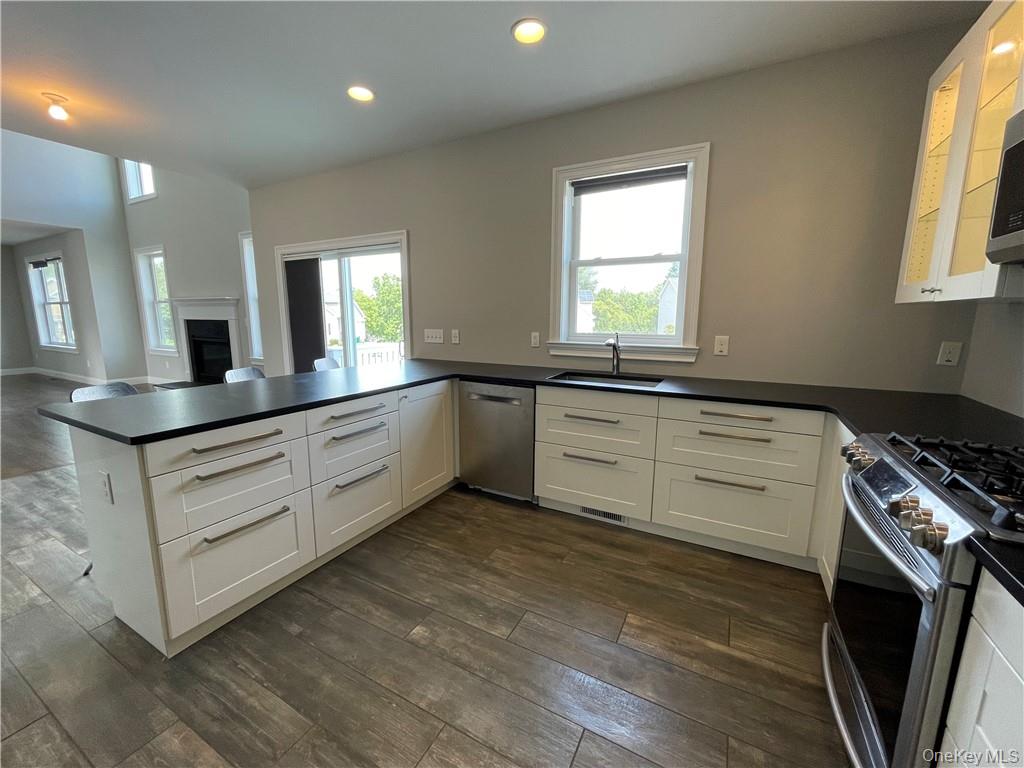 #10 photo, 88 Stratford Drive, Poughkeepsie , NY 12603